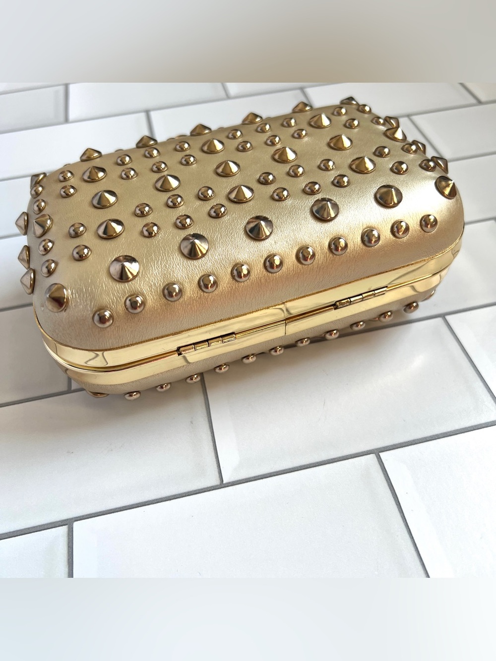 ✨ Gold Studded Clutch by MMS w/ Shoulder Chain Small Purse - Picture 4 of 9